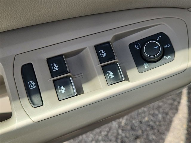 Used 2019 Volkswagen Atlas SEL Premium image 24