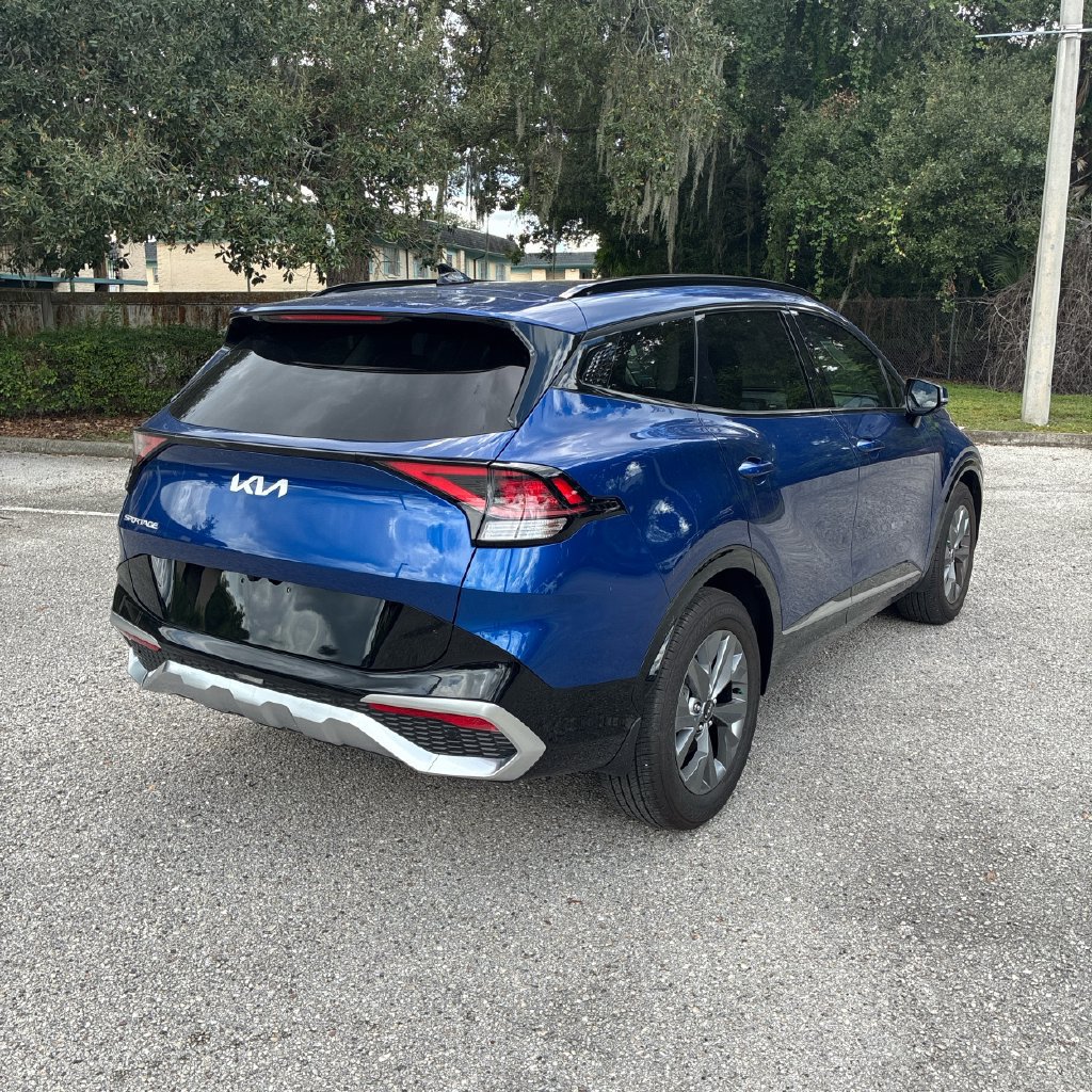 Used 2025 Kia Sportage SX FWD image 2