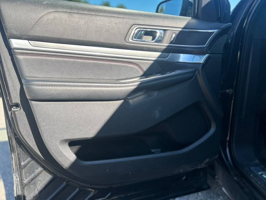 Used 2016 Ford Explorer Sport AWD/4WD image 10