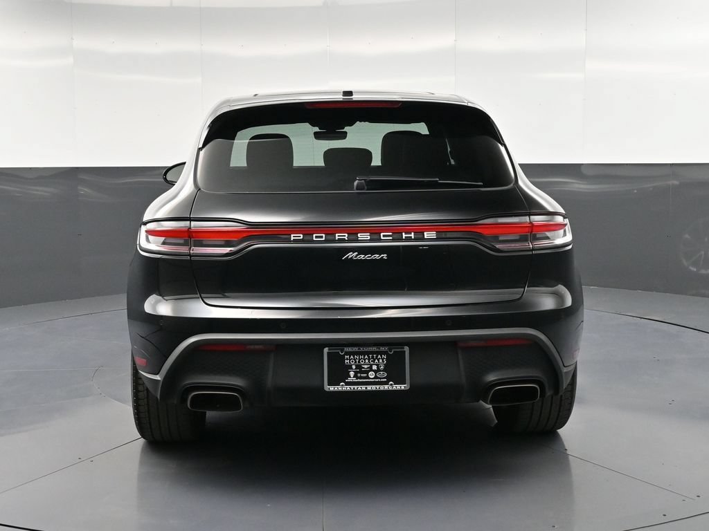 Certified 2023 Porsche Macan Turbo AWD/4WD image 7