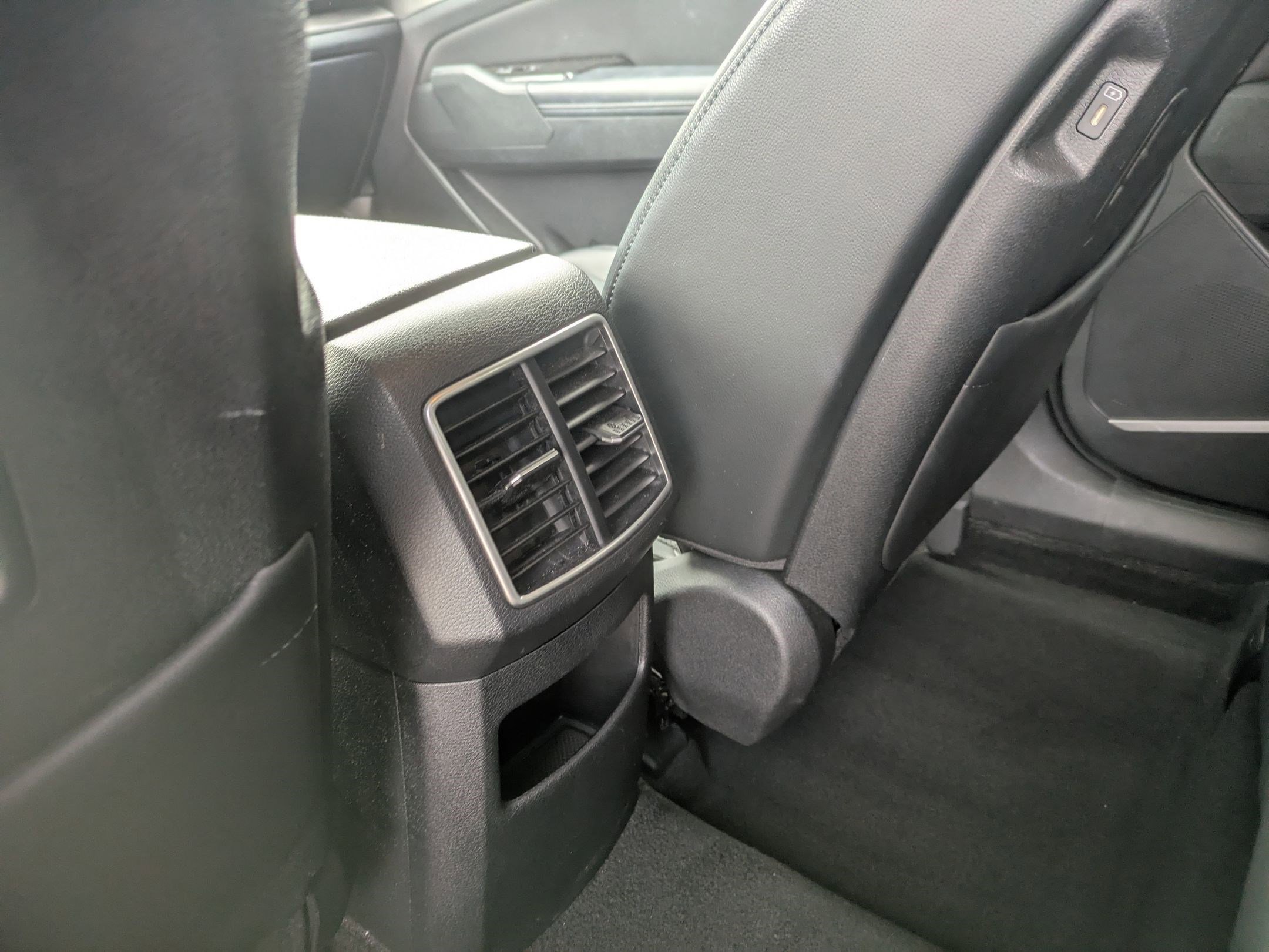 Used 2023 Kia Sportage EX image 21