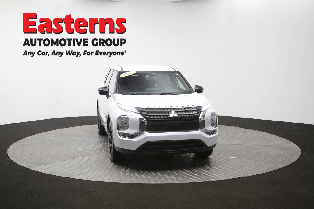 Used 2023 Mitsubishi Outlander SE Black Edition AWD/4WD image 54