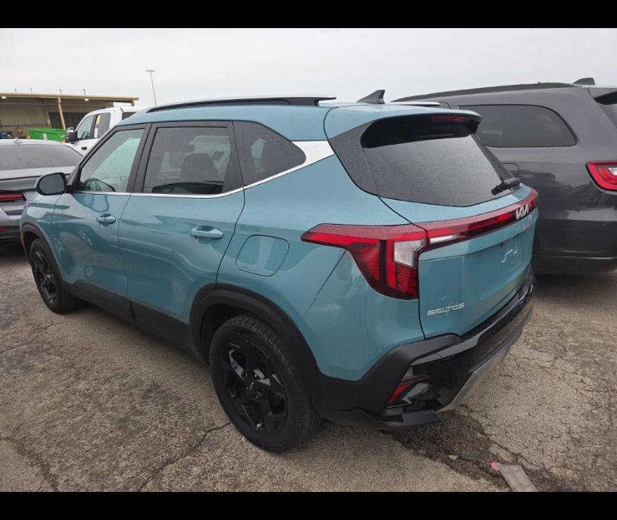 Used 2026 Kia Seltos EX w/ EX Sunroof Package FWD image 11