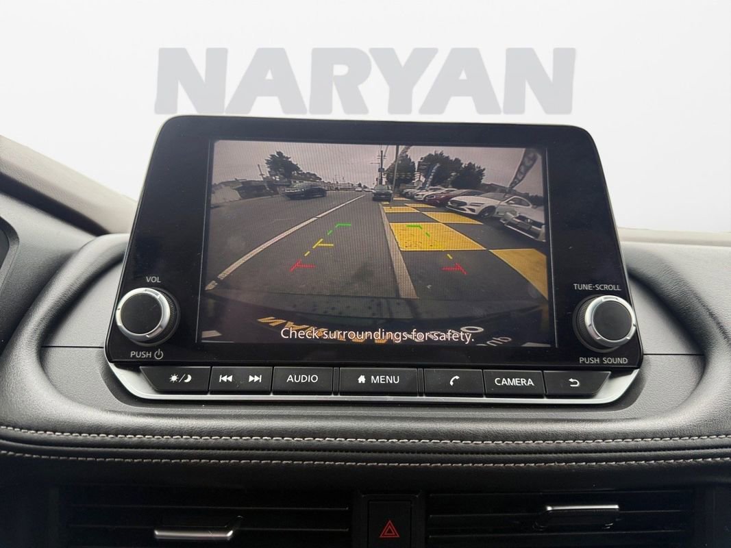 Used 2025 Nissan Rogue SV image 23