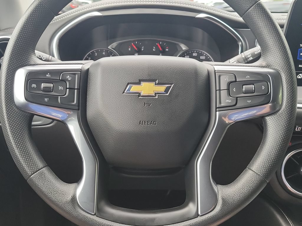 Used 2025 Chevrolet Blazer LT FWD image 26