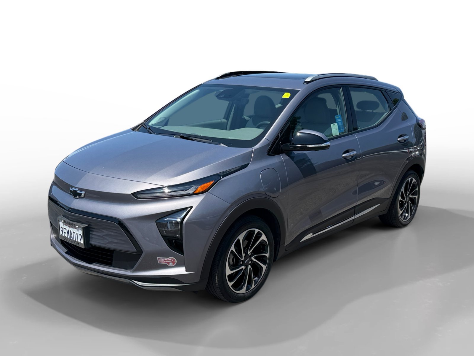 Used 2023 Chevrolet Bolt EUV Premier w/ Sun & Sound Package FWD image 1