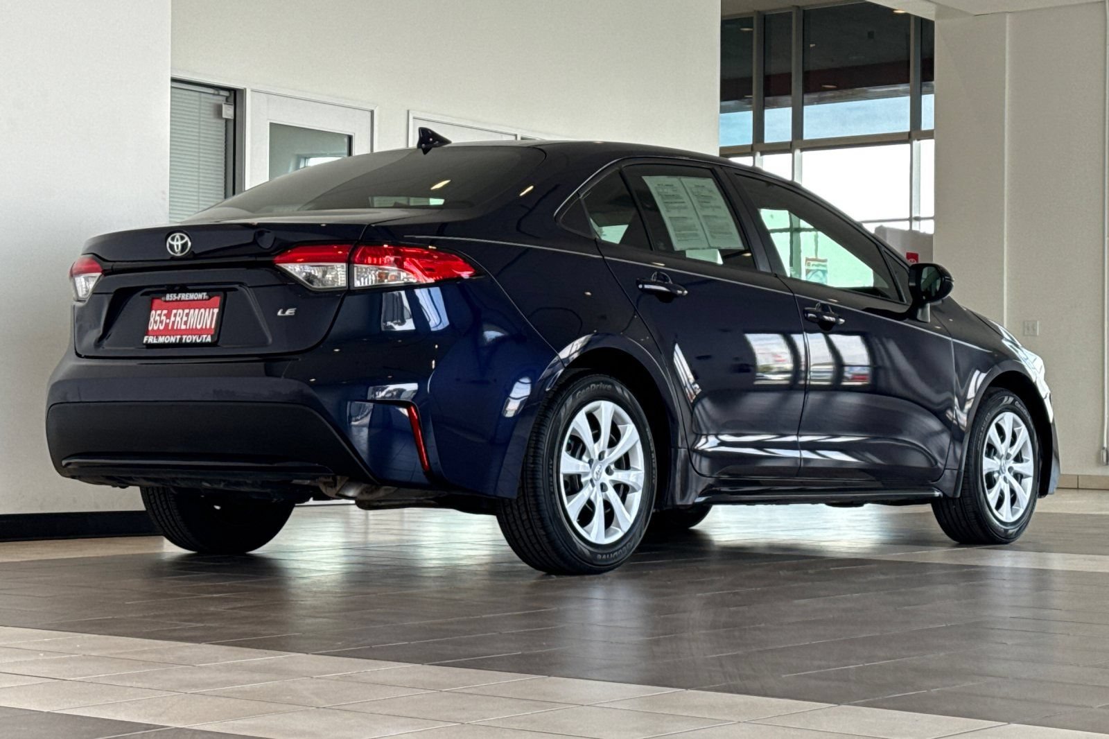 Certified 2022 Toyota Corolla LE FWD image 4