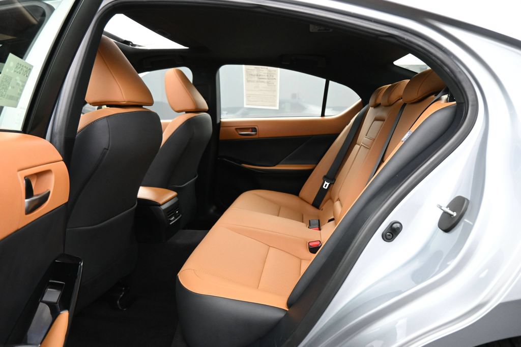 Used 2024 Lexus IS 300 w/ Comfort Package RWD image 16
