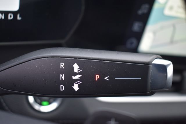 Used 2026 Chevrolet Equinox LT AWD/4WD image 25