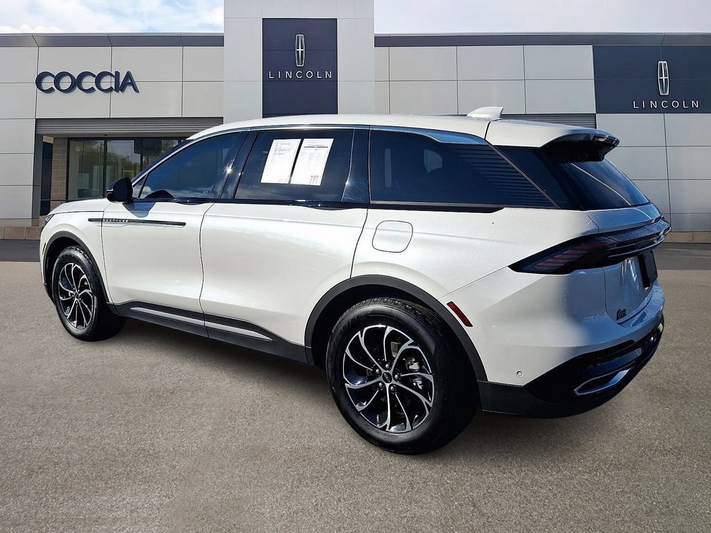Certified 2024 Lincoln Nautilus Premier AWD/4WD image 6