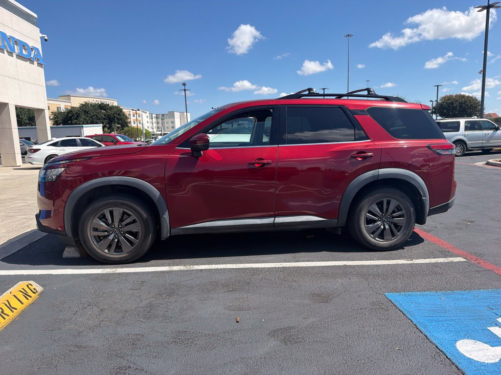 Used 2022 Nissan Pathfinder SV