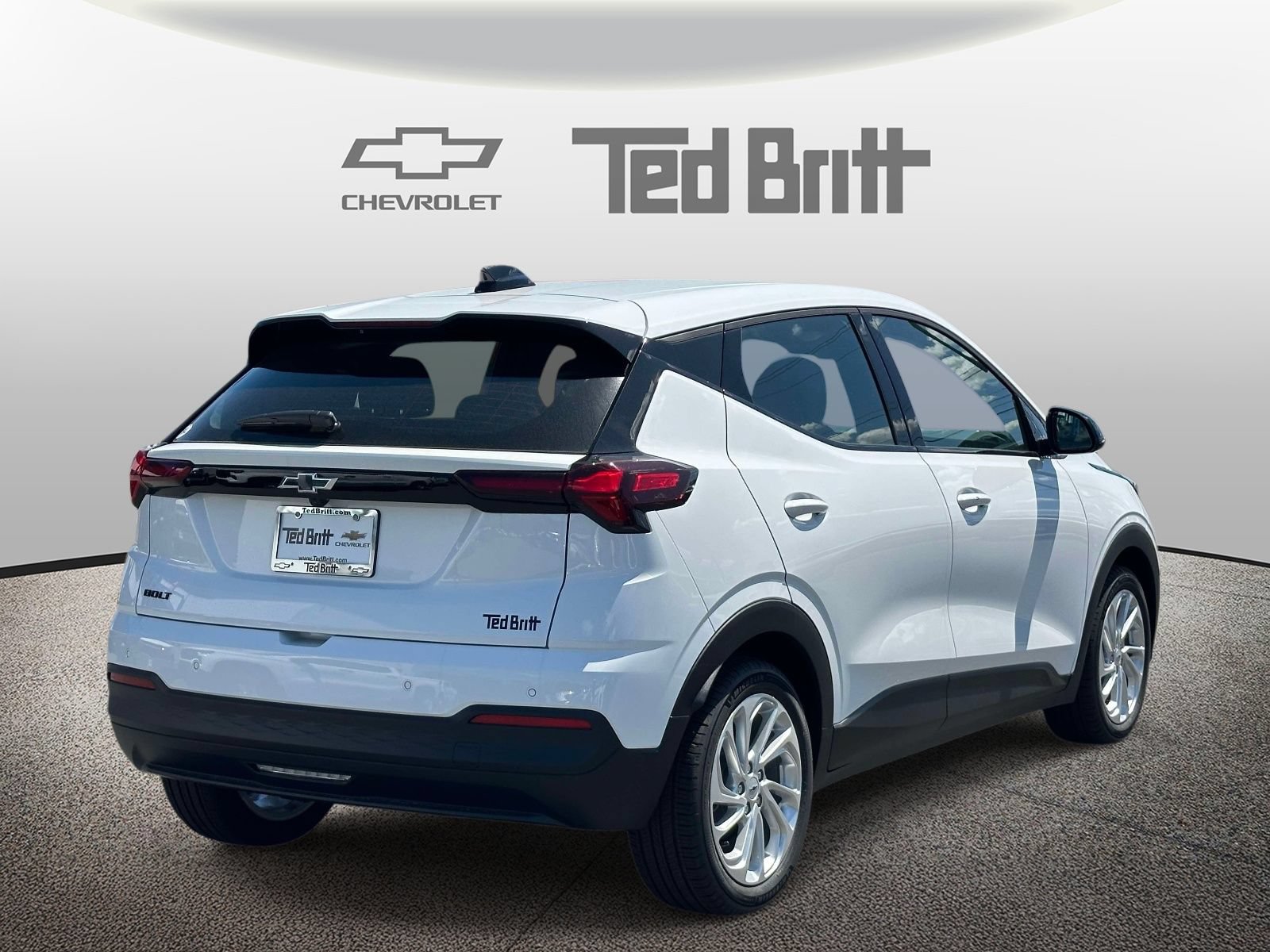 New 2027 Chevrolet Bolt LT FWD image 4