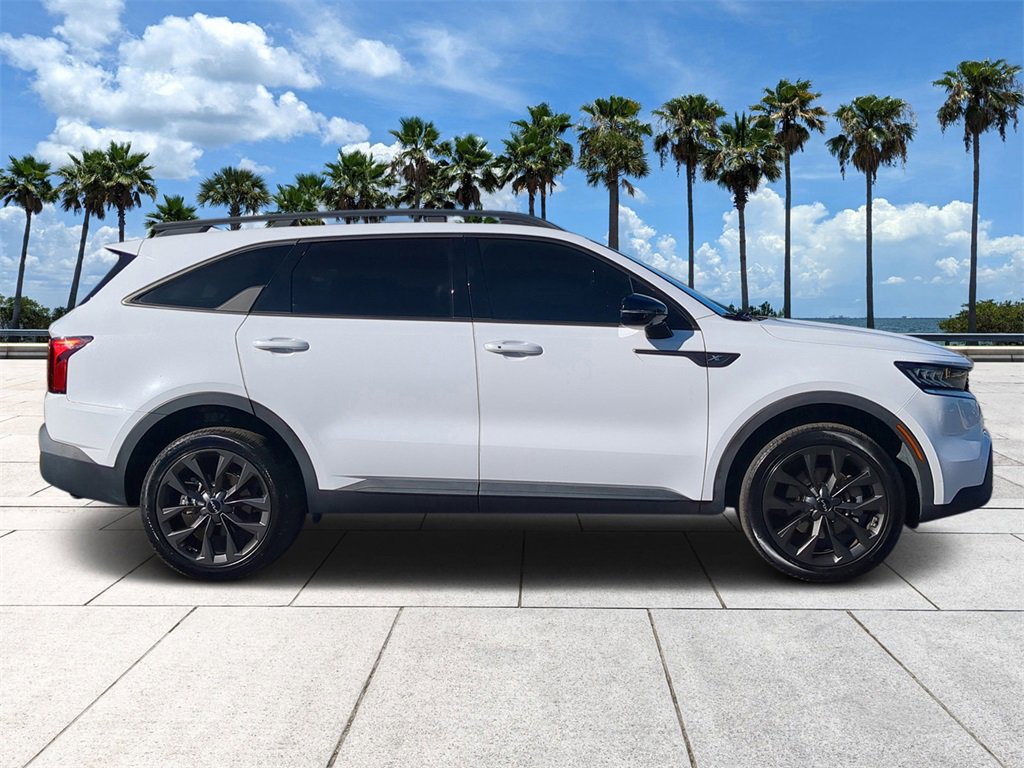 Used 2022 Kia Sorento X-Line EX image 3