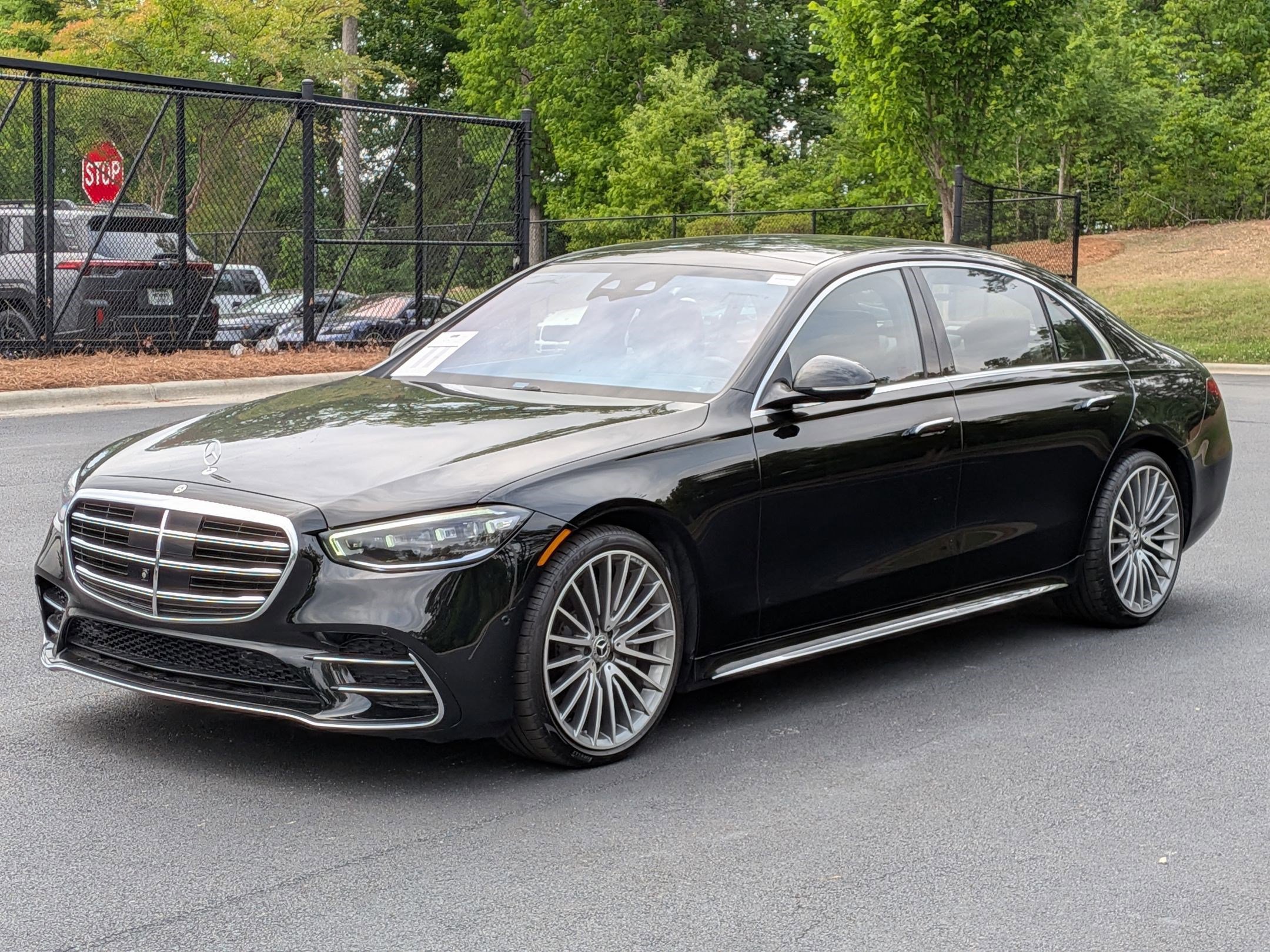 Used 2023 Mercedes-Benz S 500 4MATIC w/ AMG Line image 5