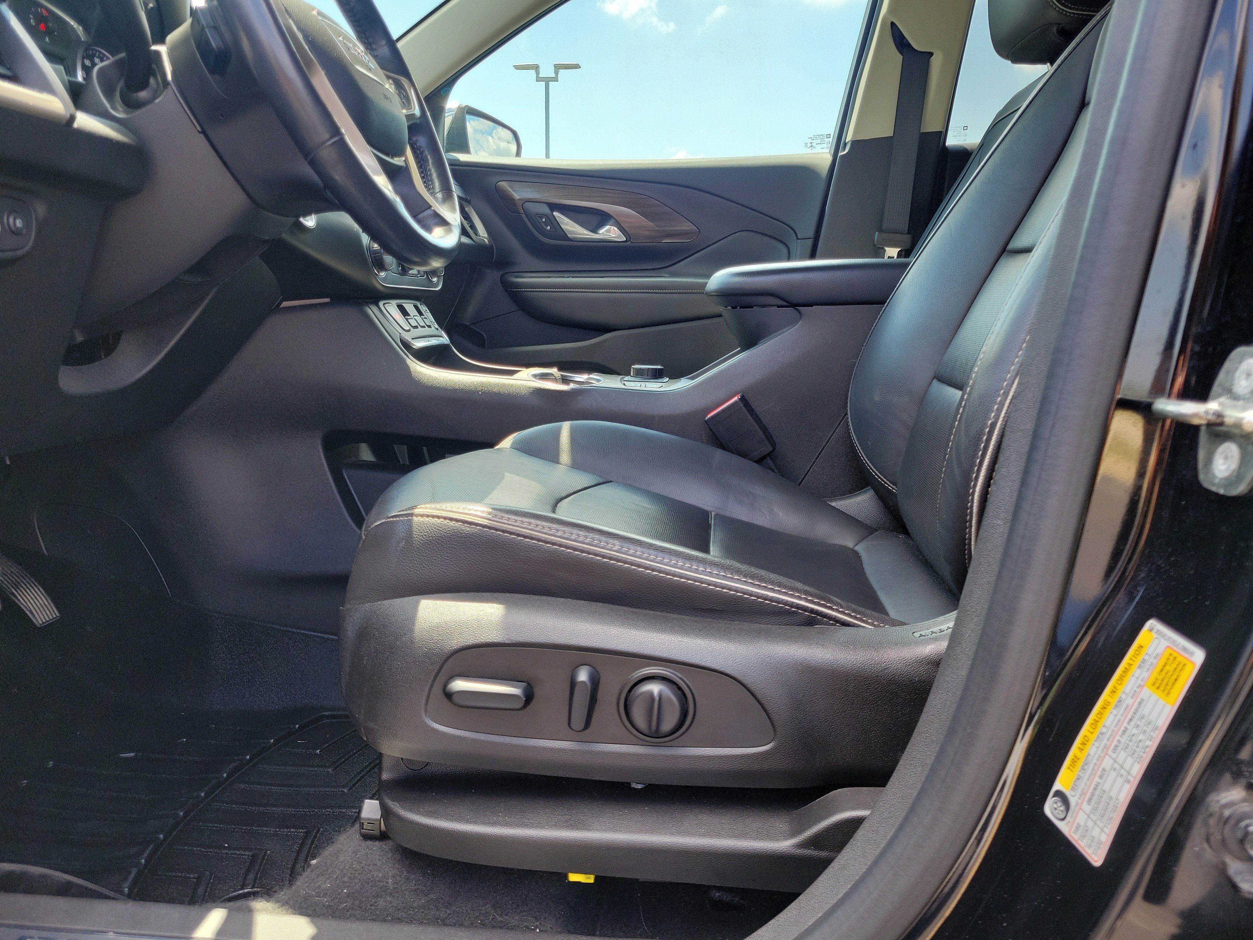 Used 2018 GMC Terrain Denali w/ Driver Alert Package II AWD/4WD image 16