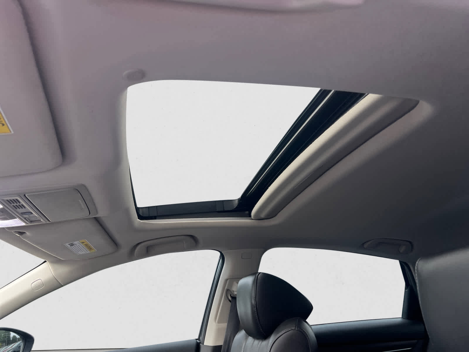 Used 2022 Honda Accord Touring image 18