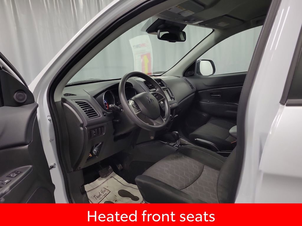 Used 2025 Mitsubishi Outlander Sport LE image 12
