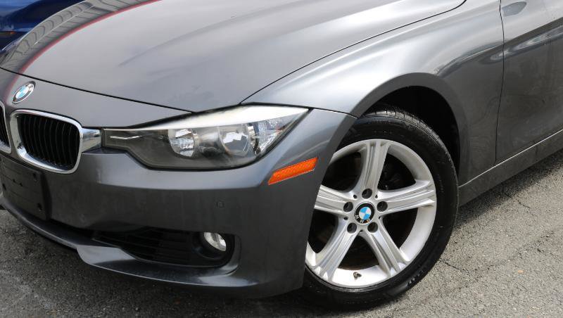 Used 2015 BMW 328i xDrive Sedan AWD/4WD image 4