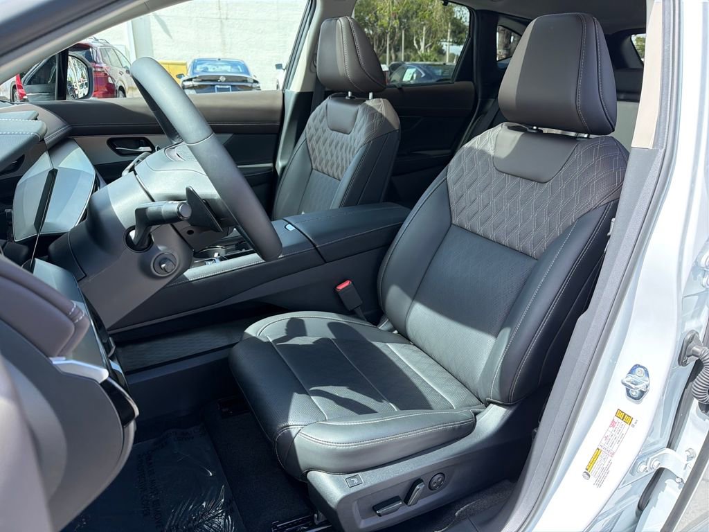 Used 2025 Nissan Murano Platinum image 31