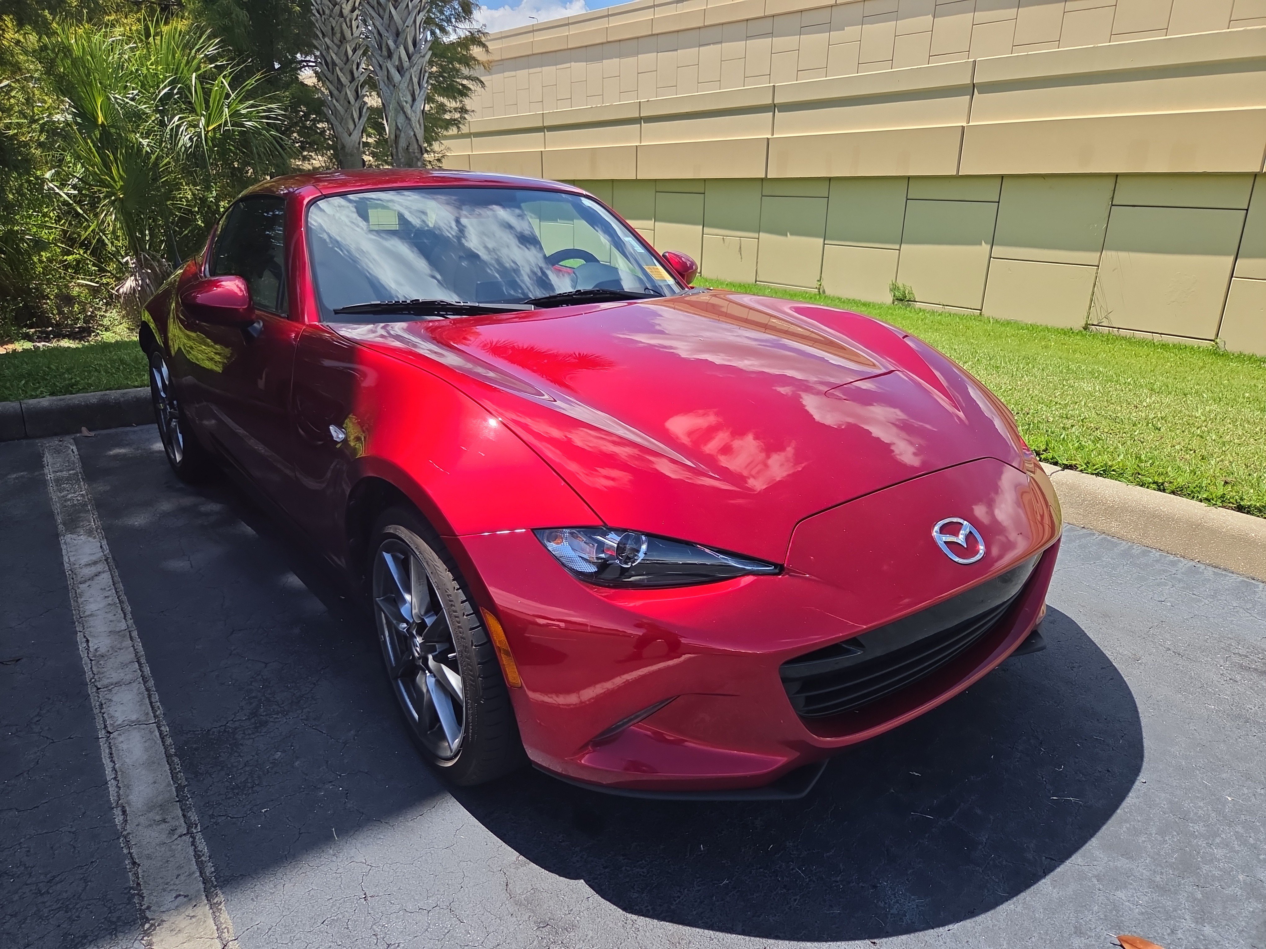 Used 2020 MAZDA MX-5 Miata RF Grand Touring RWD image 1