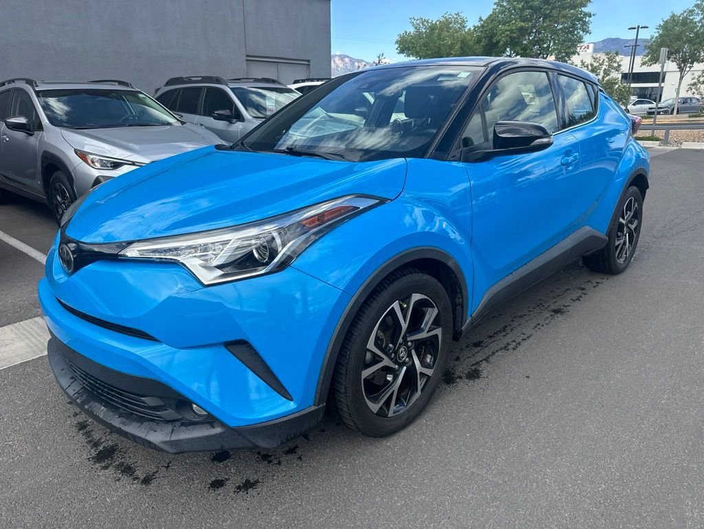 Used 2019 Toyota C-HR Limited FWD image 1