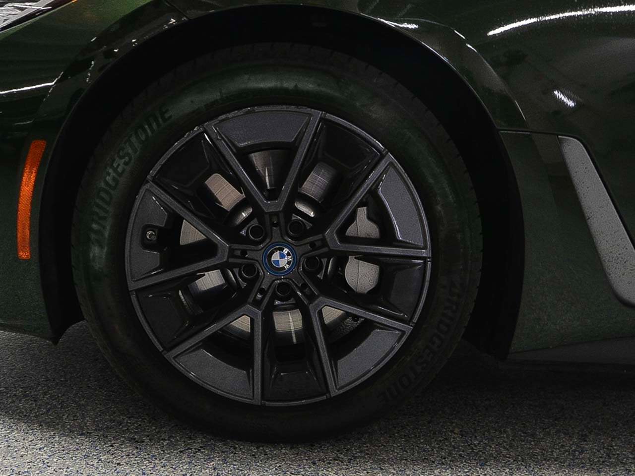 Used 2023 BMW i4 eDrive40 w/ Premium Package image 5