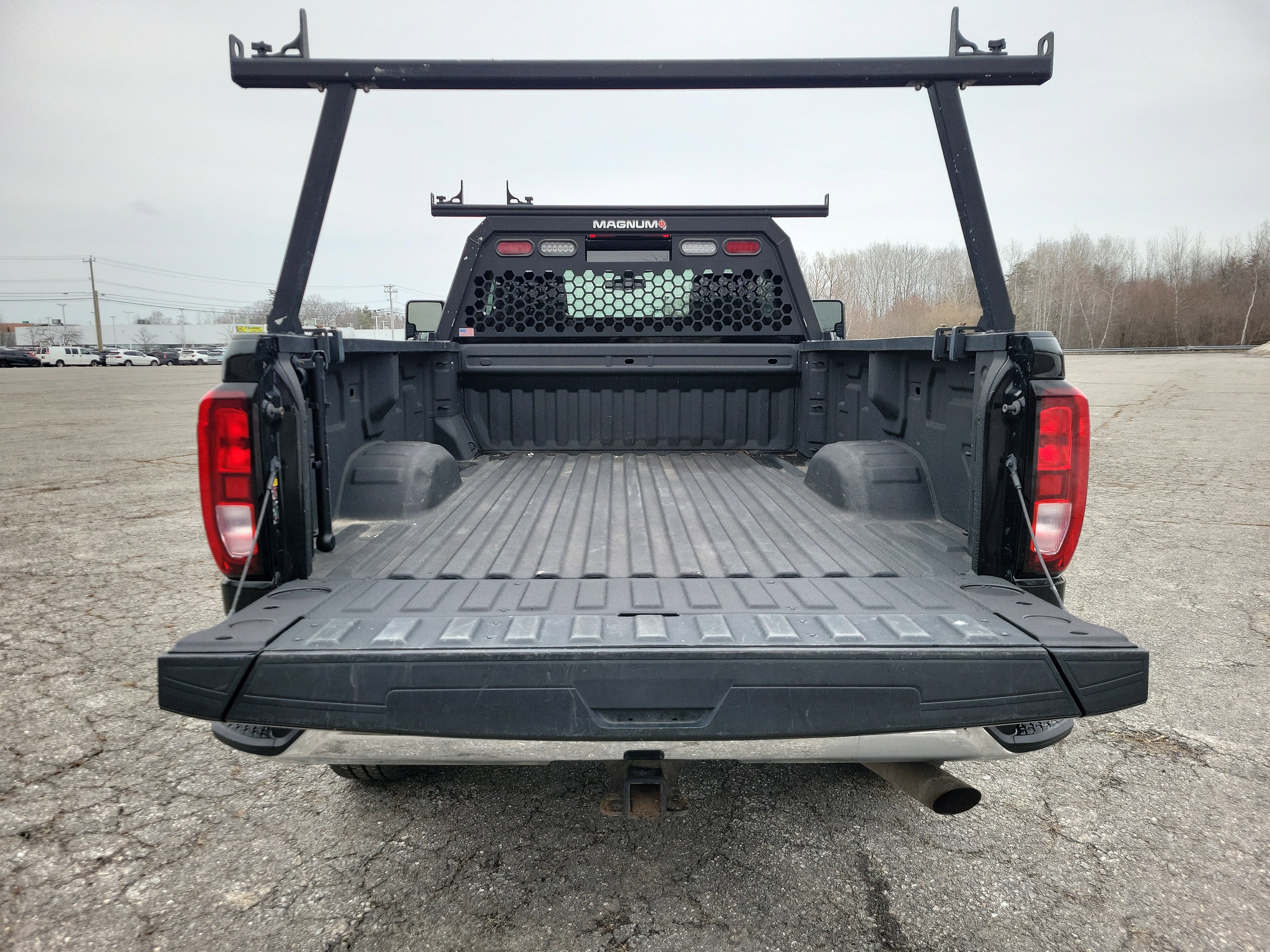 Used 2022 GMC Sierra 2500 SLE w/ SLE Convenience Package image 16