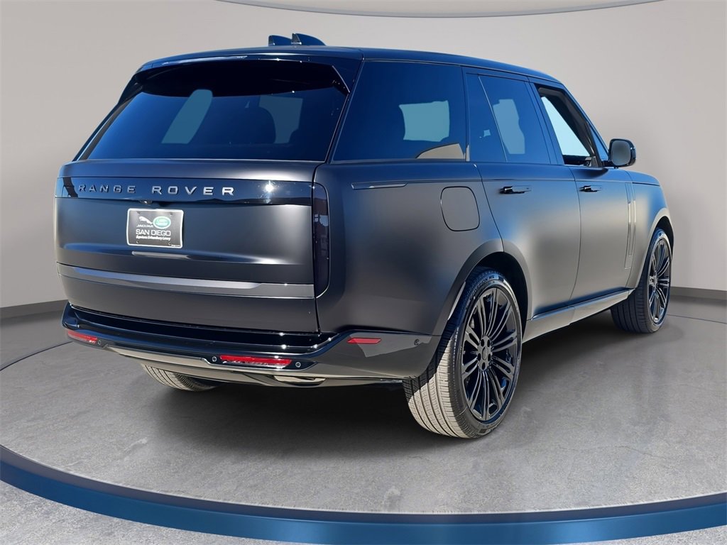 New 2026 Land Rover Range Rover SE image 5