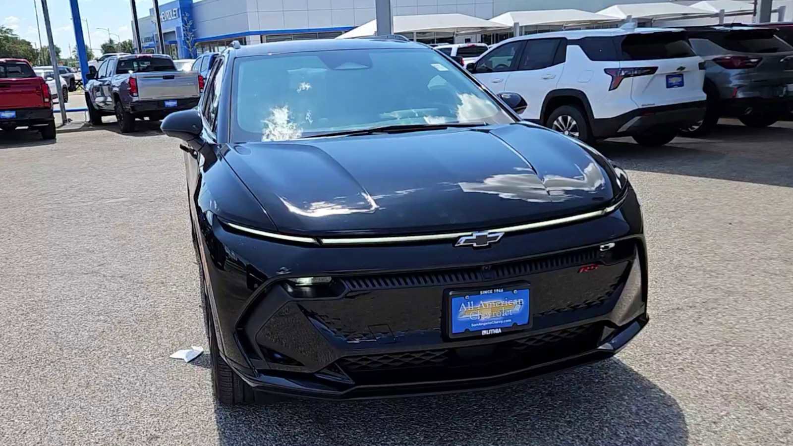 New 2025 Chevrolet Equinox EV RS image 2