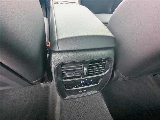 Certified 2025 BMW 330i Sedan w/ Convenience Package image 18