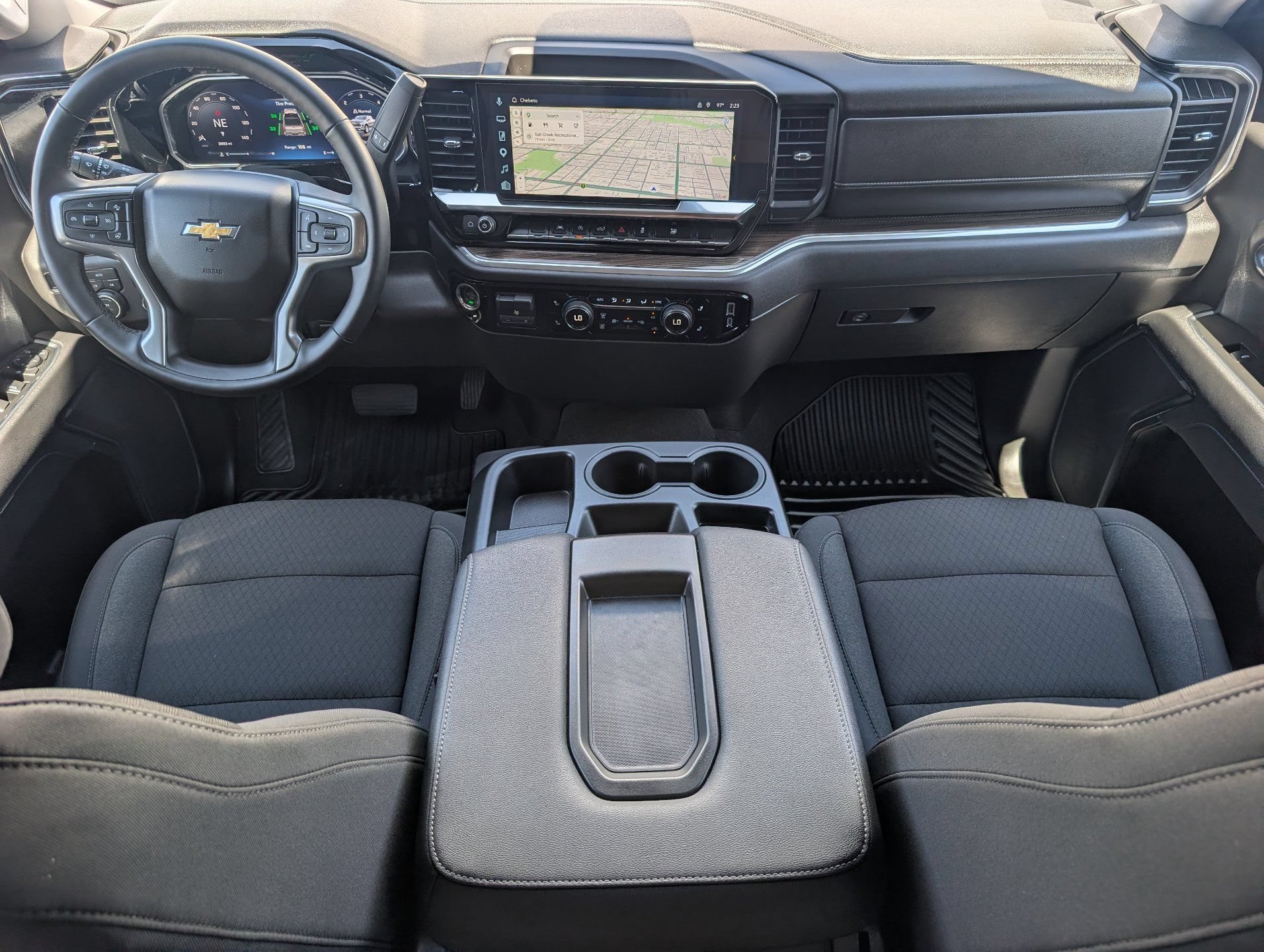 Used 2026 Chevrolet Silverado 1500 LT AWD/4WD image 14