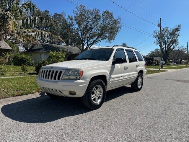 Used 2000 Jeep Grand Cherokee Limited image 1