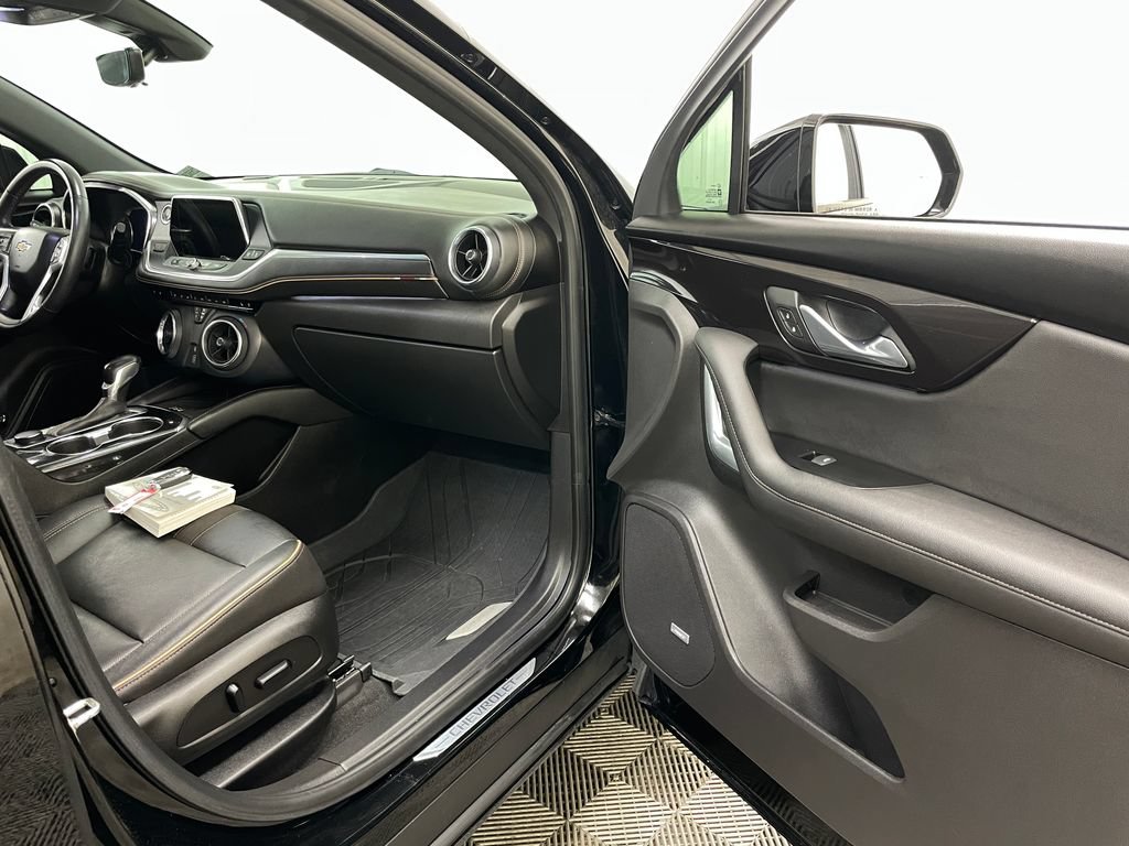 Used 2019 Chevrolet Blazer Premier w/ Sun and Wheels Package FWD image 39