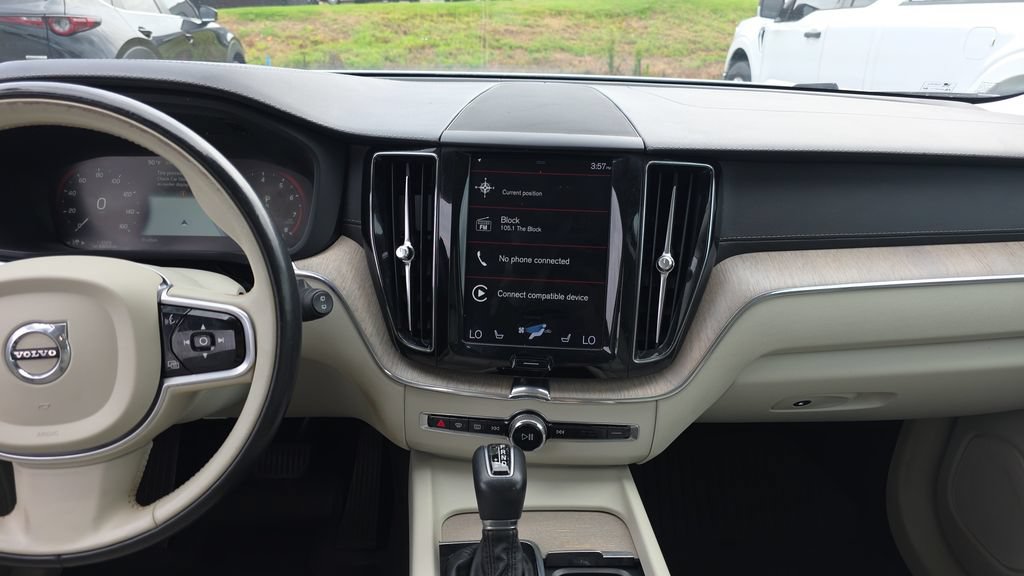 Used 2018 Volvo XC60 T5 Inscription w/ Convenience Package AWD/4WD image 24