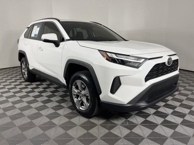 Used 2024 Toyota RAV4 XLE image 2