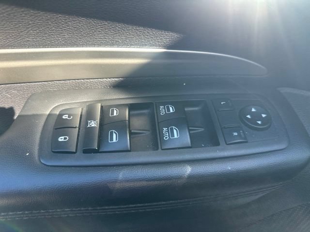 Used 2018 Dodge Durango SXT RWD image 9