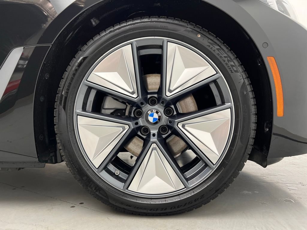 Used 2026 BMW i4 eDrive40 w/ Premium Package RWD image 23