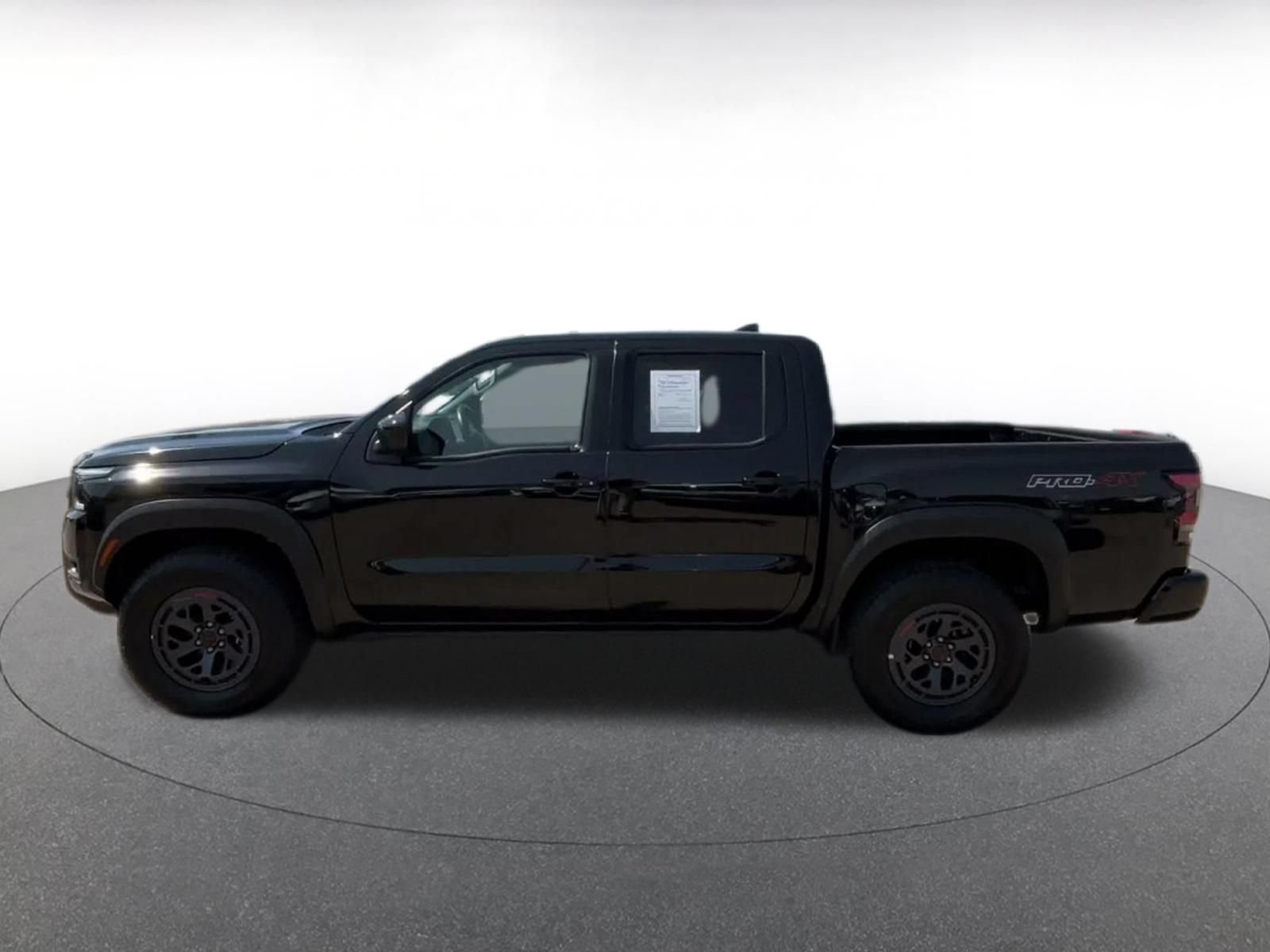 Used 2026 Nissan Frontier PRO-4X AWD/4WD image 8