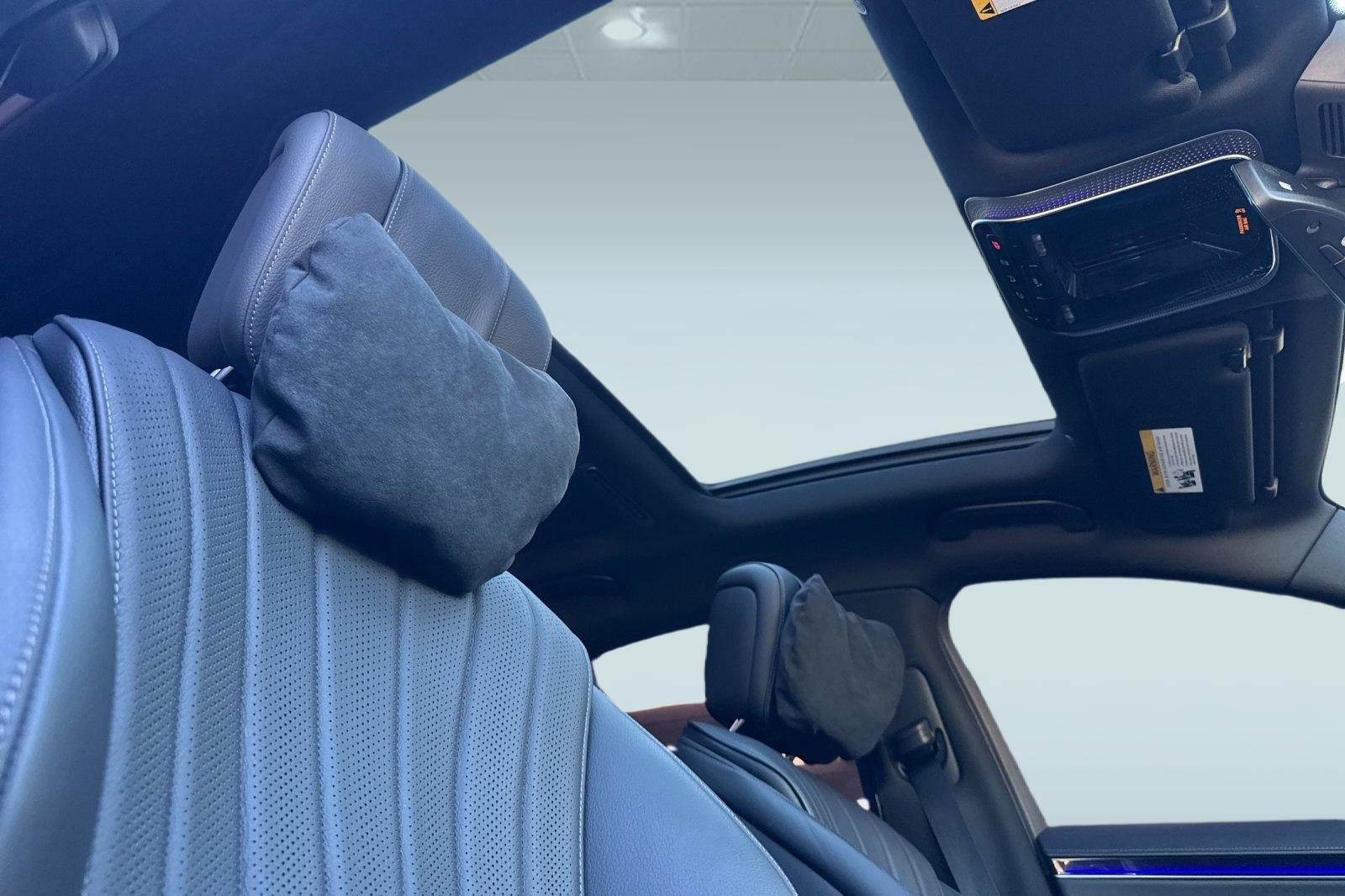 Used 2022 Mercedes-Benz S 500 S 500 image 27