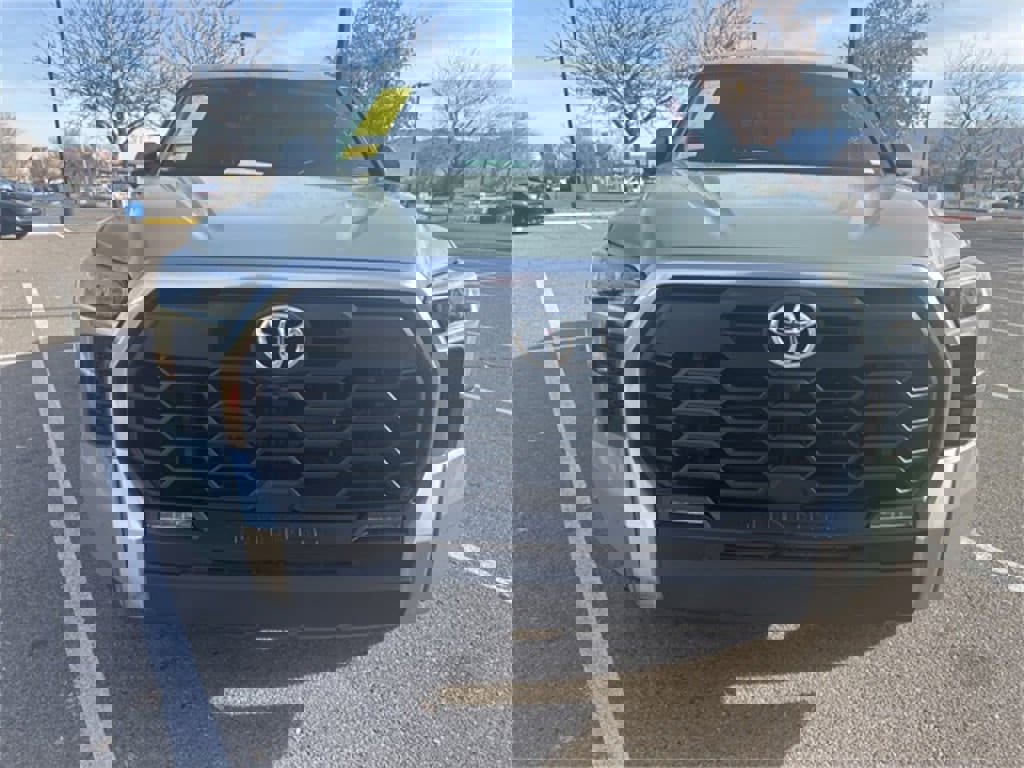Used 2023 Toyota Tundra Limited image 8