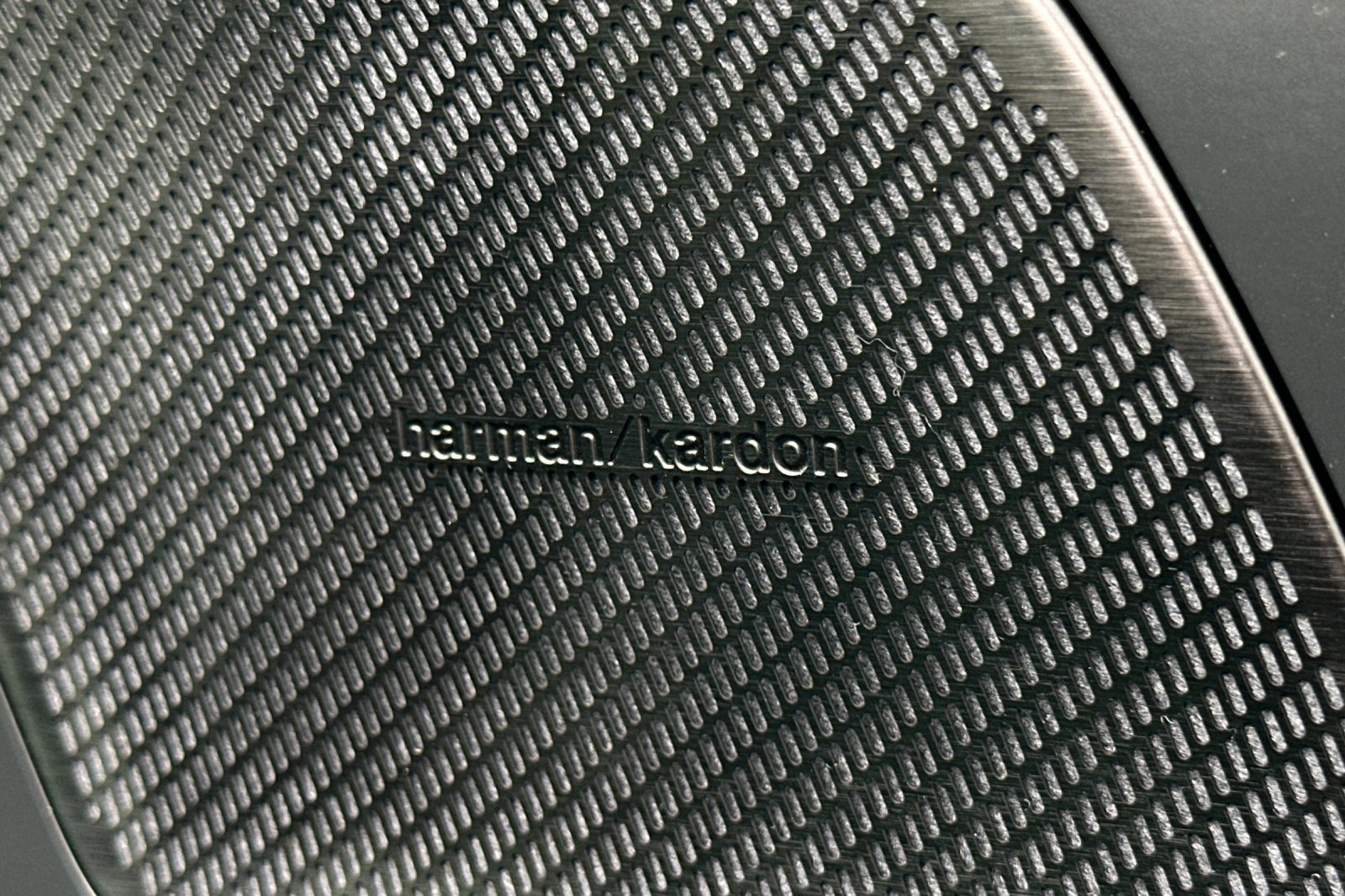 Used 2023 Volvo XC60 B5 Ultimate w/ Climate Package image 20