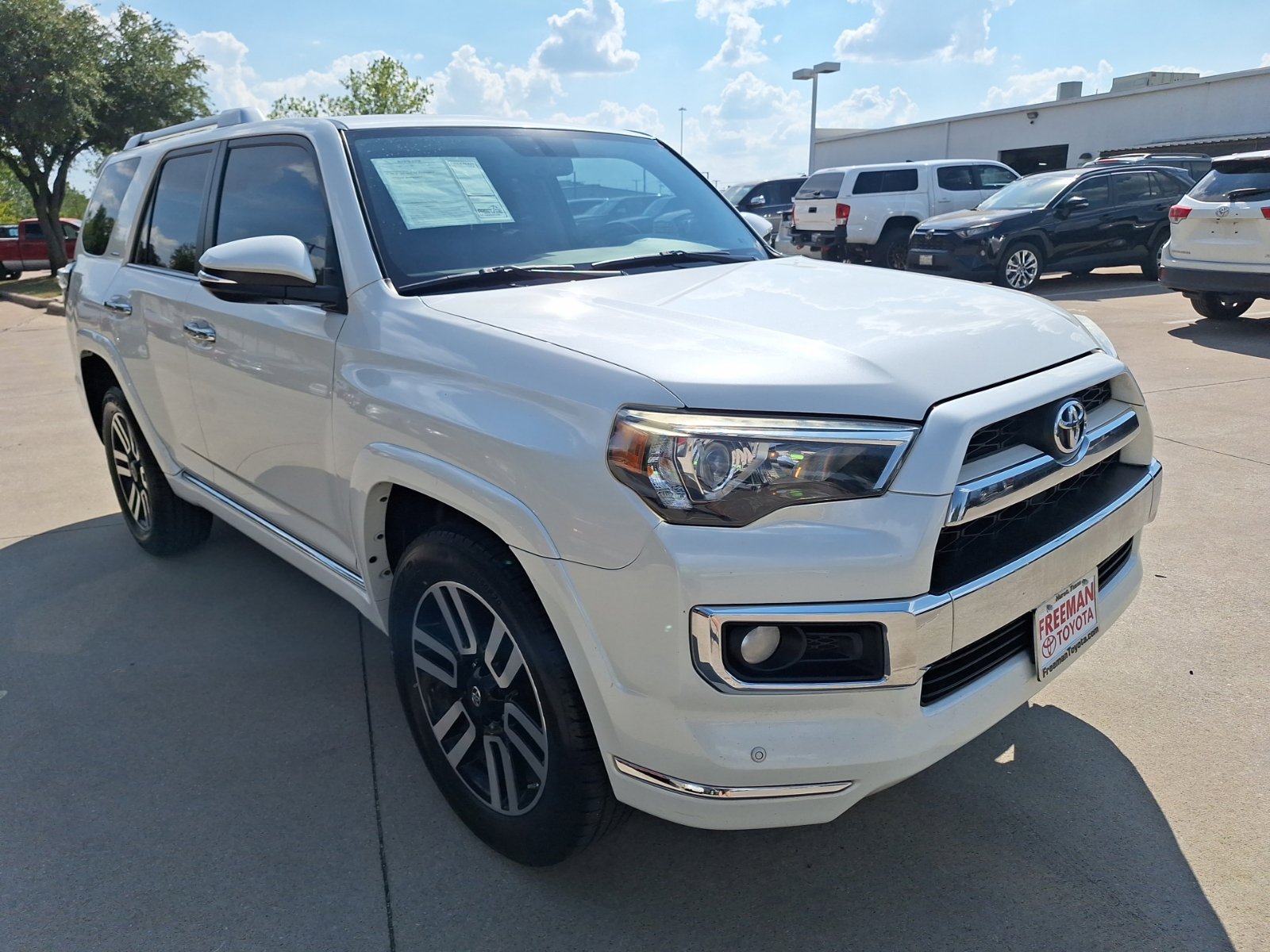 Used 2015 Toyota 4Runner Limited AWD/4WD image 8