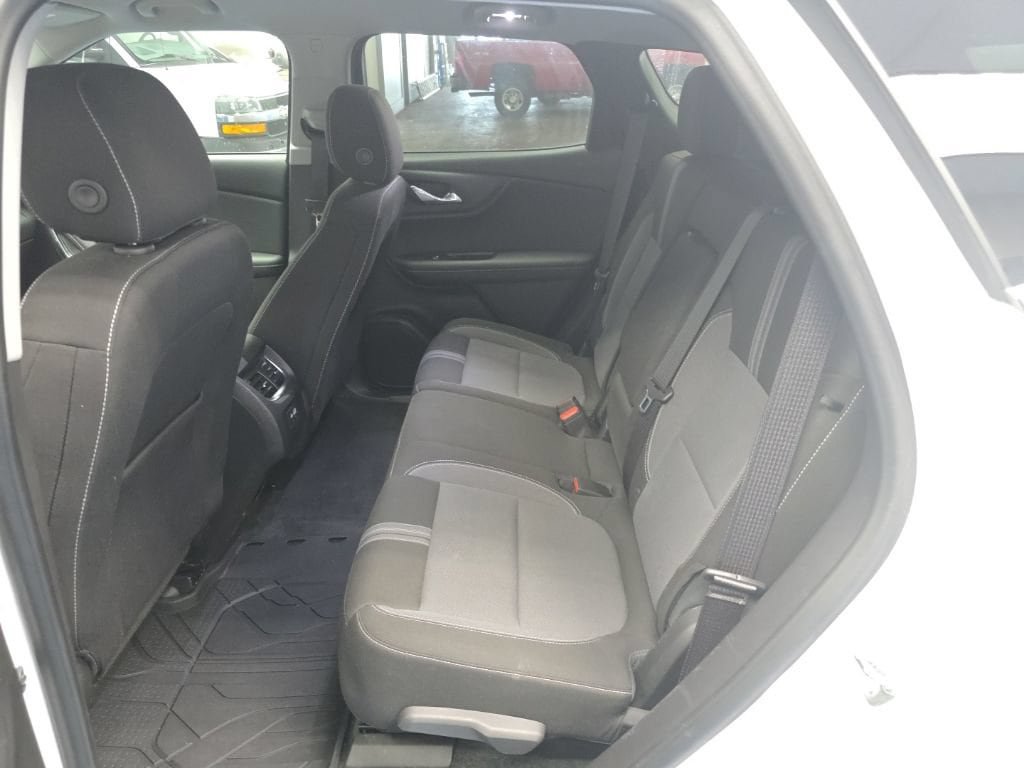 Certified 2024 Chevrolet Blazer LT w/ Convenience Package FWD image 17