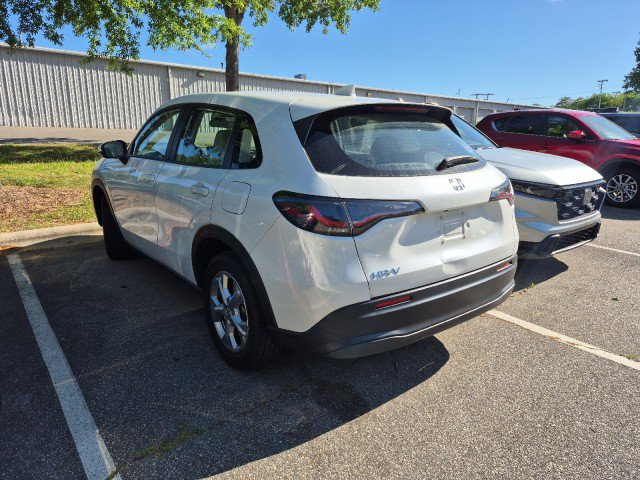 Certified 2024 Honda HR-V LX image 3