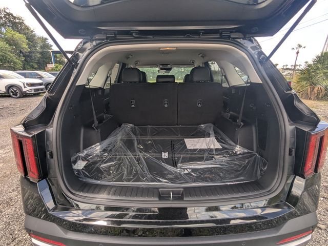 New 2026 Kia Sorento S FWD image 13
