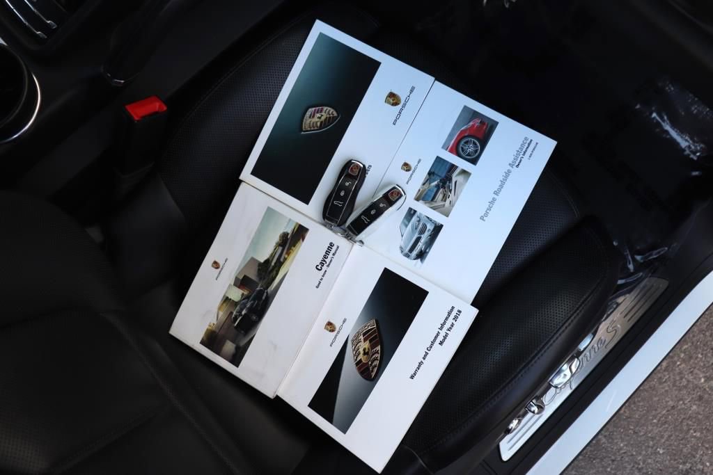 Used 2018 Porsche Cayenne S image 87