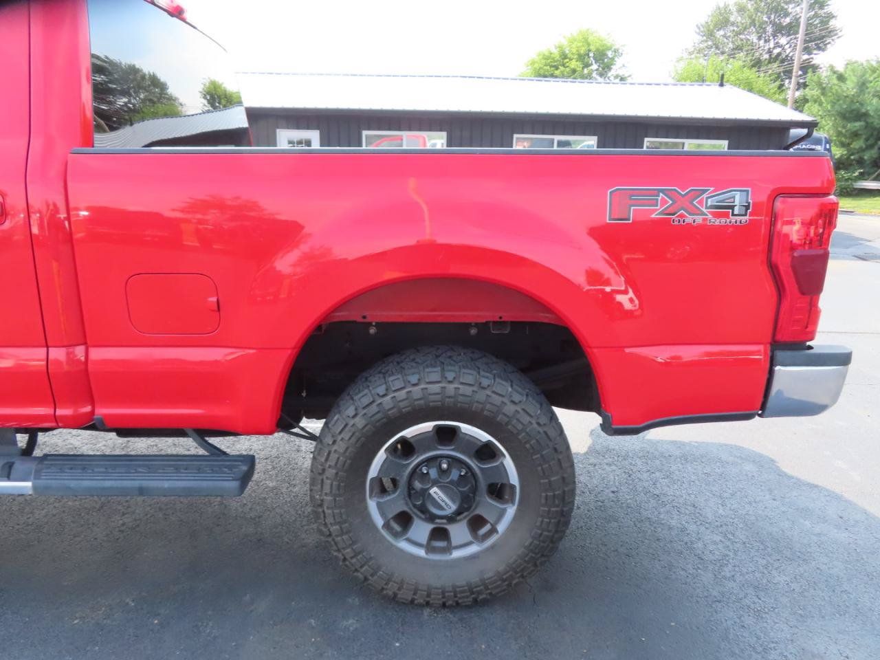 Used 2019 Ford F250 Lariat w/ Lariat Ultimate Package AWD/4WD image 14