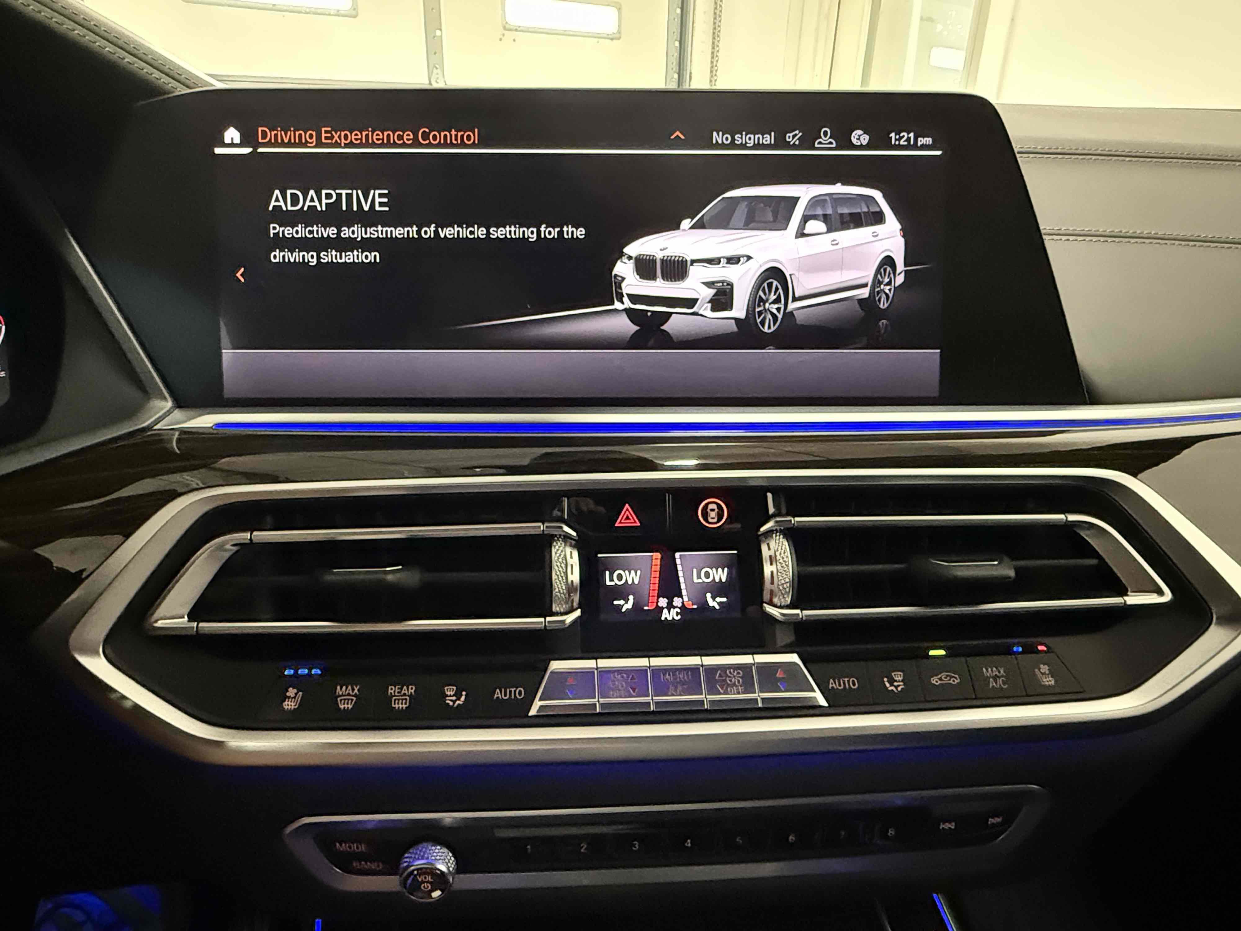 Used 2020 BMW X7 M50i w/ Executive Package AWD/4WD image 68