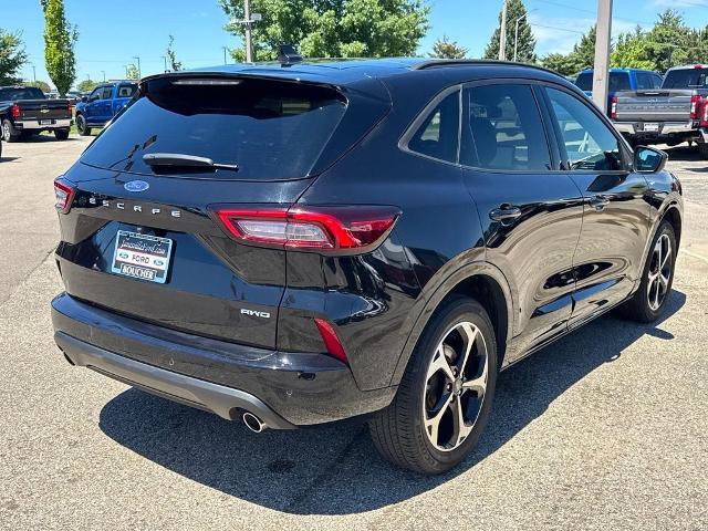 Certified 2025 Ford Escape ST-Line Elite w/ Premium Technology Package AWD/4WD image 5