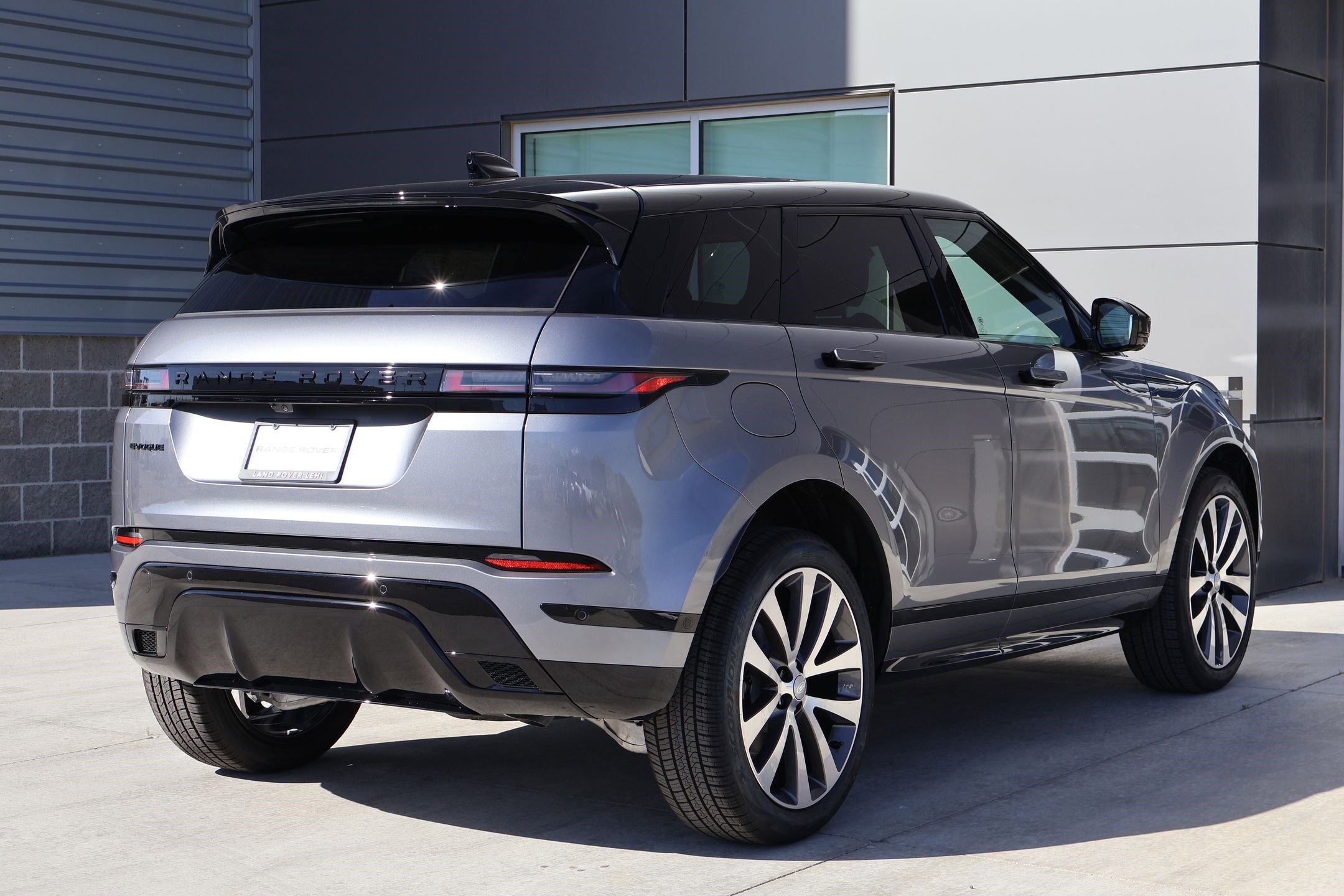 New 2026 Land Rover Range Rover Evoque Dynamic SE image 5